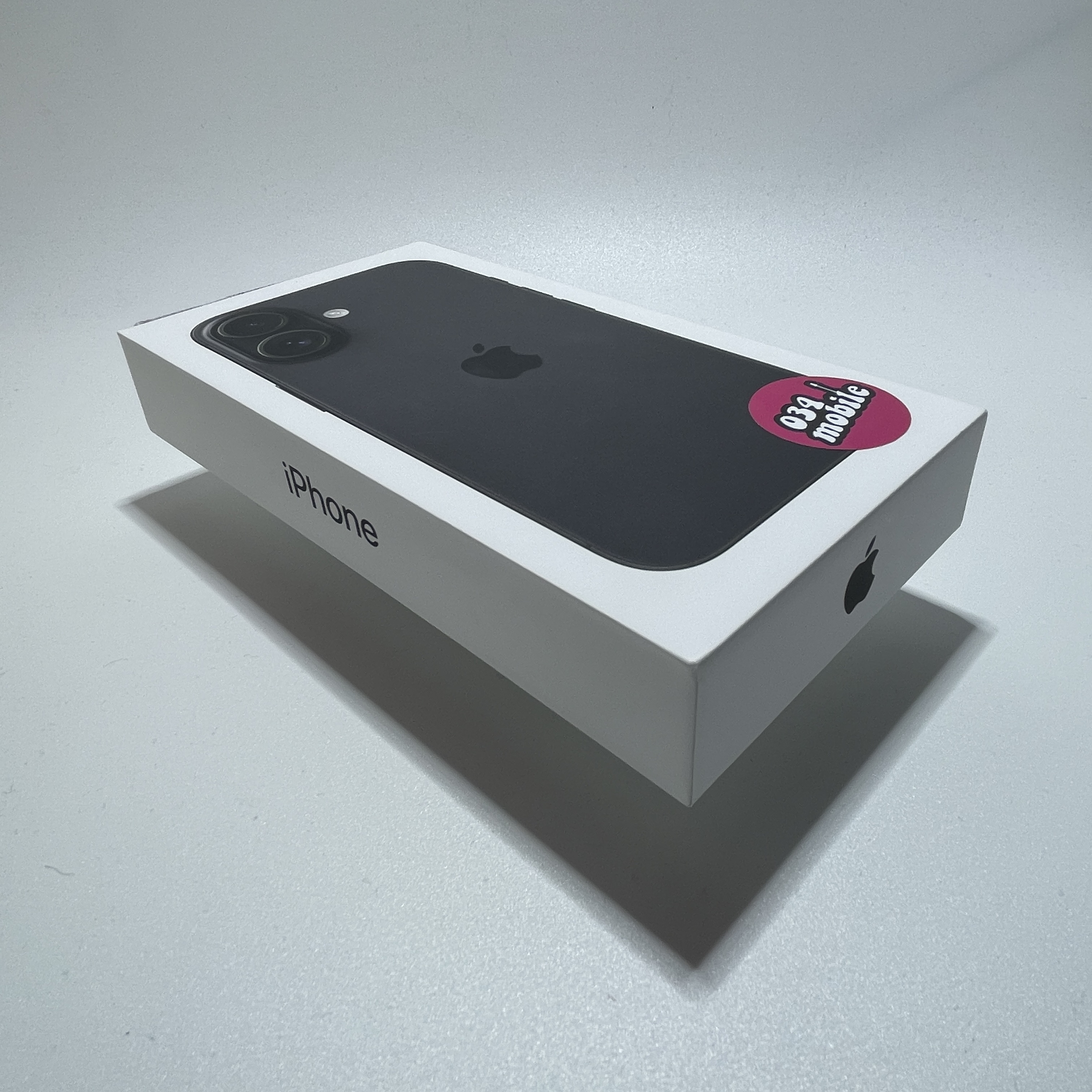 Apple iPhone 16